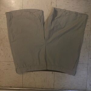 Lee Air Flow Men’s Khaki Shorts size 46